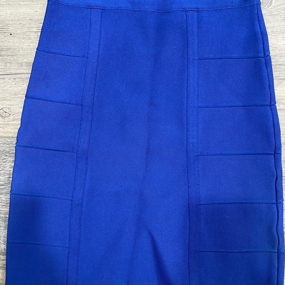 BCBG fitted bandage skirt